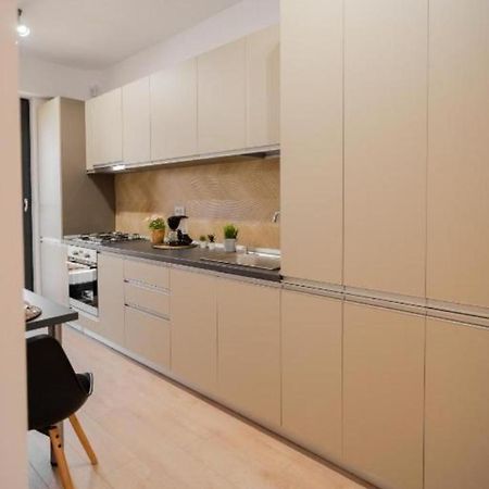 Lux Apartament Bacău Dış mekan fotoğraf